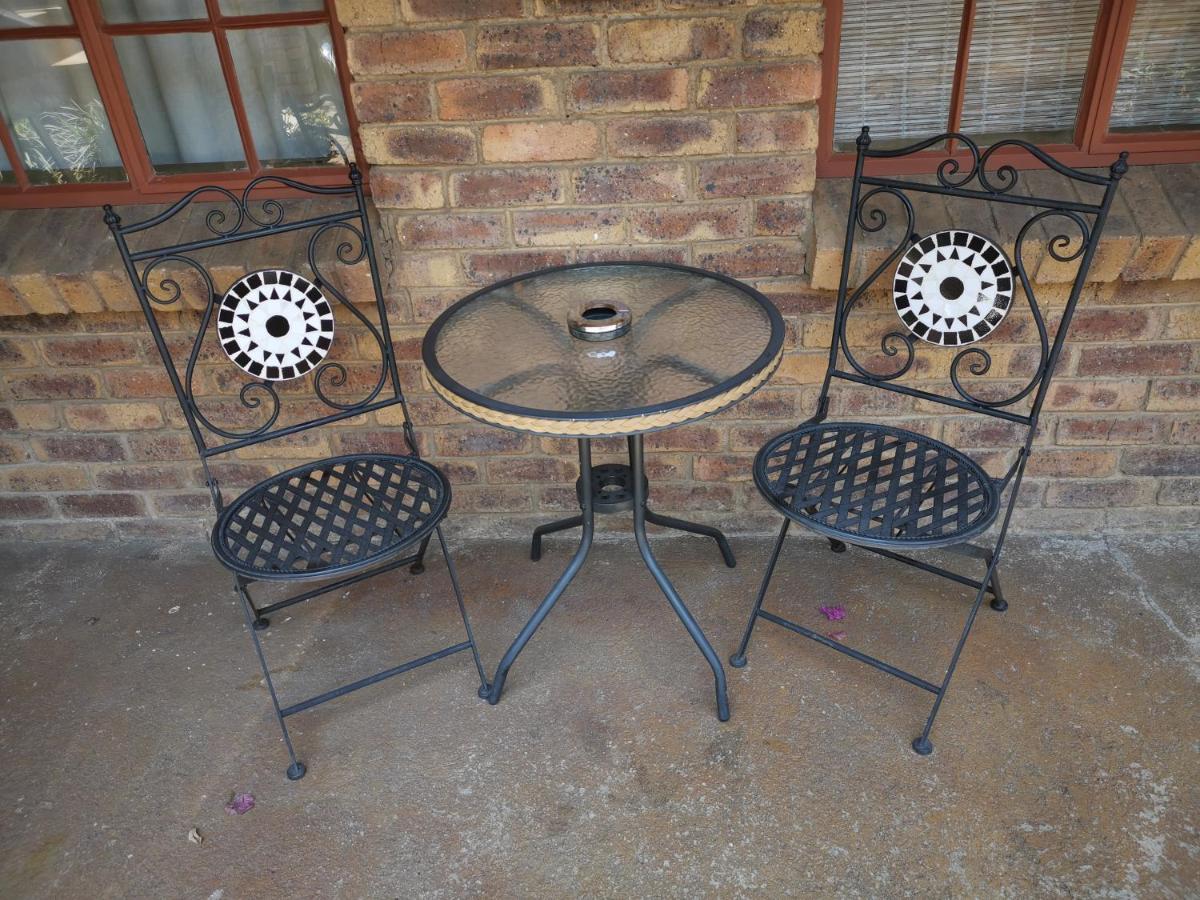 Bastille De Blignaut B&B Edenvale Εξωτερικό φωτογραφία